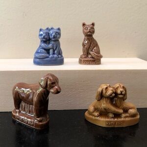 Red Rose Tea Wade Whimsies Porcelain Figurines- Cat, Kittens, Dog, Puppies- WADE